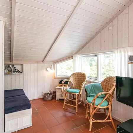 Holiday home Stunning In Nexo With Kitchen *